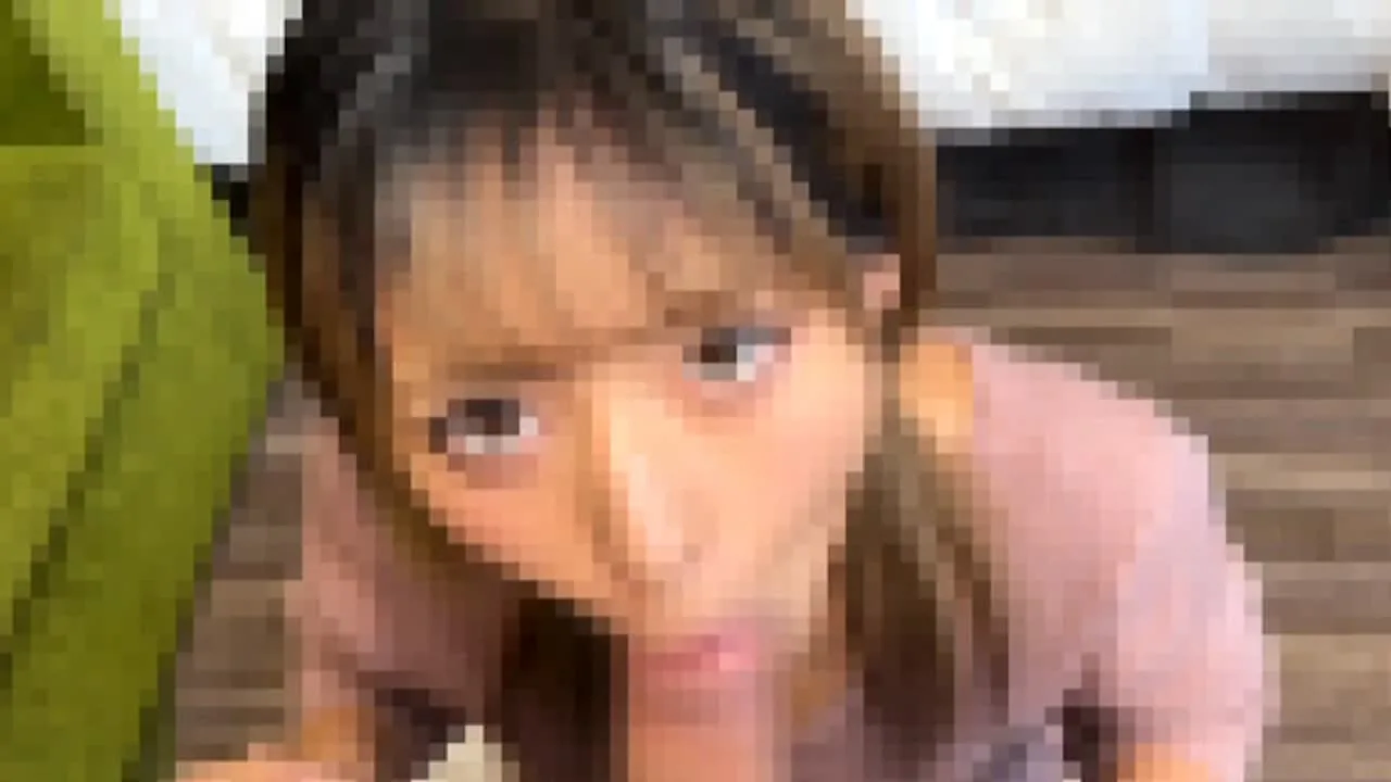 メチャカワな素人ギャルが発情したお口でチンポをジュポッピング！濃厚フェラ→口内発射精子ごっくん♡ - FC2 Video - 262326