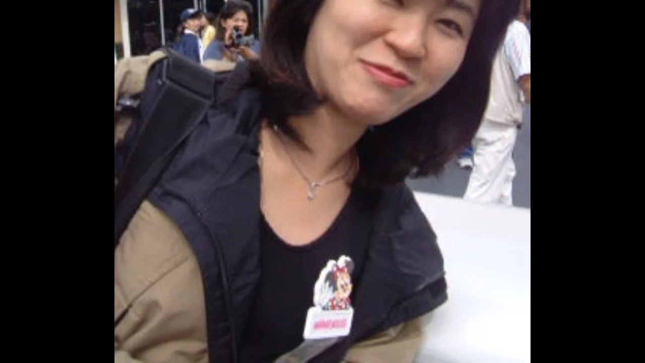 素顔のままの妻の真理子 〜 ポルノを何年も撮影されていた事を知らずに普通にビデオ撮影されている真理子 - FC2 Video - 263352