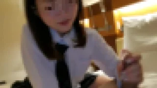 内緒で活動してるちょっとわがまま小悪魔制服ちゃん文句いいながらくぱぁさせたり生でハメたら「でかい」とかわいい声で感じて… - FC2 Video - 263490