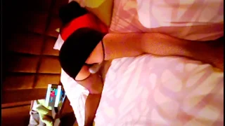 毎日オナニーをしちゃう淫乱オマンピーOL!四つん這いになって電マをおまんこに当てておマンズリ! - FC2 Video - 264322