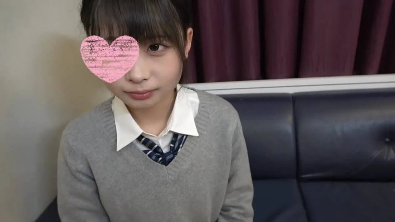 透明感のある美しい姿、ベイビーフェイスの色白美女に大量顔射 - FC2 Video - 266012