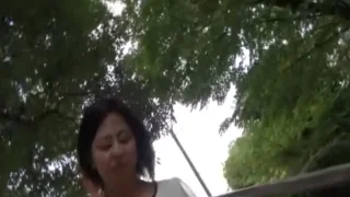 【人妻】欲求不満を抱き、激しいSEXを切望する淫乱妻たち　素人妻２名　その７０ - FC2 Video - 266524