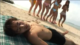 南の島のビーチで寝てたら水着ギャルたちに逆ナンパされたボク！そのままおチンチンしゃぶられちゃった！ - FC2 Video - 268054