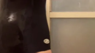 【縦動画】14の時の水着が出てきたからせっかくだし捨てる前に撮影したよ - FC2 Video - 268106