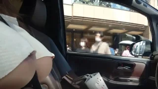 都内でおっぱいを出してバスと並走して助手席の窓を全開にする - FC2 Video - 270804