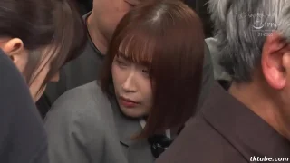 レズらせいじり電車 友達同士の手マンでイキ漏らす2人組*.mp4 - FC2 Video - 272214