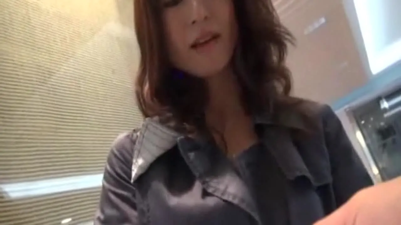 【人妻】欲求不満を抱き、激しいSEXを切望する淫乱妻たち　素人妻４名　その３７ - FC2 Video - 272720