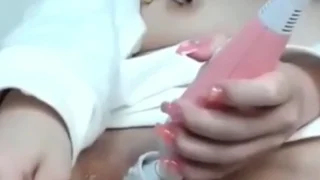 【数量限定】某No1キャバ嬢の本気オナニー！！アナルとマンコのセルフ２穴責め♪マン汁垂れ流しながら変態でごめんなさい♡ - FC2 Video - 273432