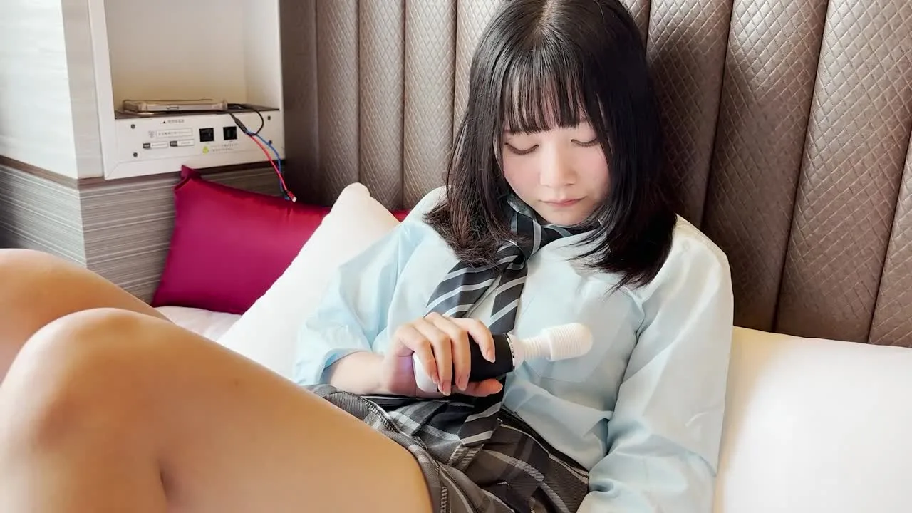 秋の湘南ふわふわ可愛い地雷系 Eかぷ そらちゃん押しにヨワヨワでGあり挿入→おかわり生挿入。大量発射 - FC2 Video - 275856