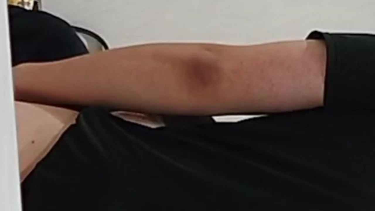 トイレ フェラ - FC2 Video - 276552