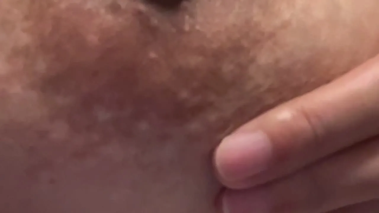 【個人撮影】お風呂前に大量噴乳！沢山溜まってます... - FC2 Video - 277714