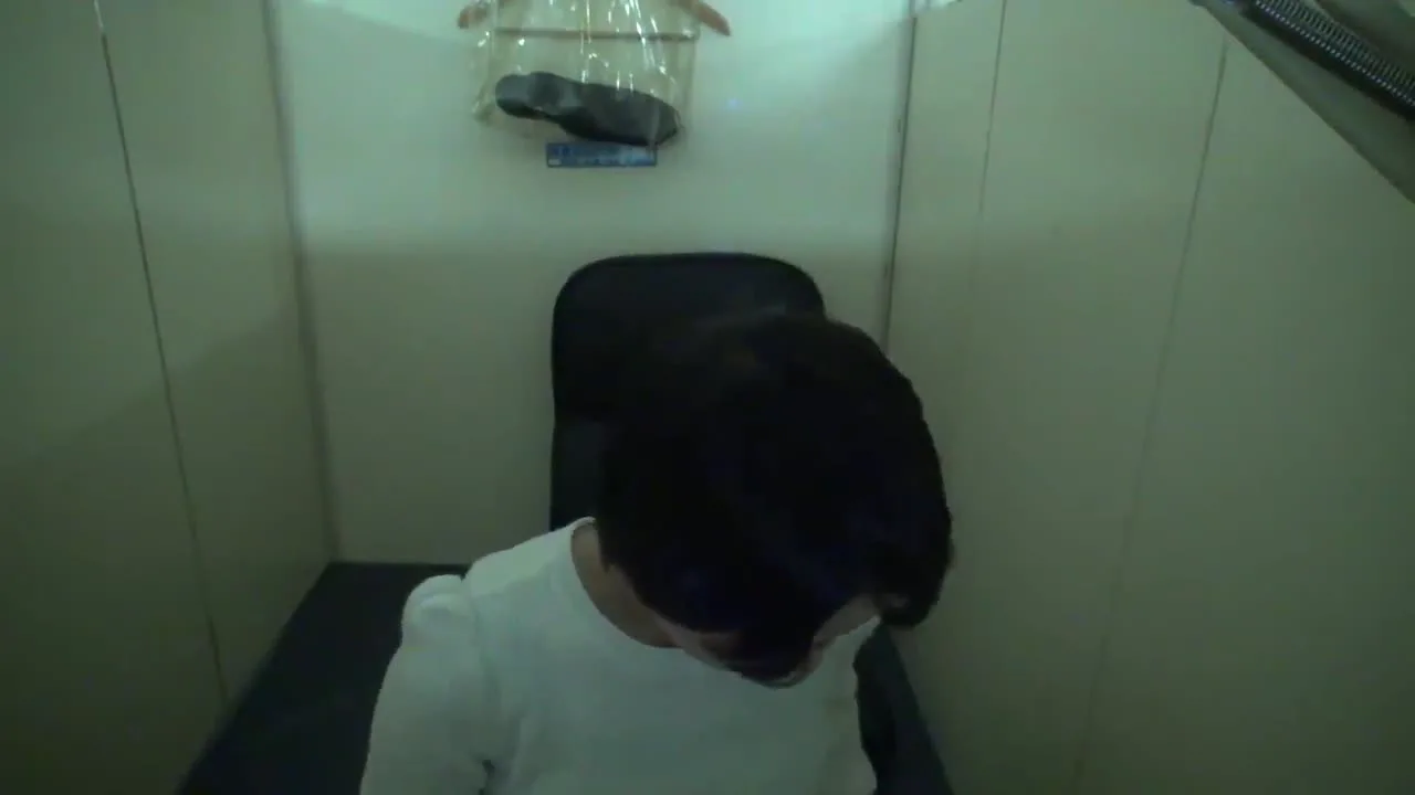 【無修正】お嬢さんでもこんなところでオナニーするんですか。レアな映像入手です - FC2 Video - 278780