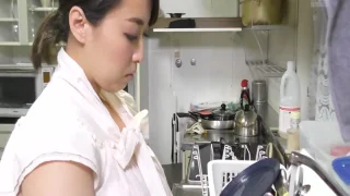 【個撮】むっちりボディの巨乳熟女妻。オチンポに釘付けで、濃厚バキュームフェラでご奉仕してくれました。 - FC2 Video - 279464