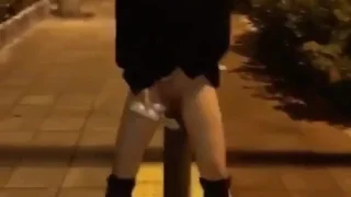 【人妻】エロ下着のまま夜の露出デートに連れて行って頂きました　露出オナニー - FC2 Video - 280786