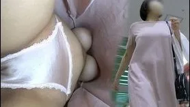 【感動の柔らか爆乳】魅惑のプルプルOPに興奮必至！ノーブラお姉さんの誘惑.mp4 - FC2 Video - 281908