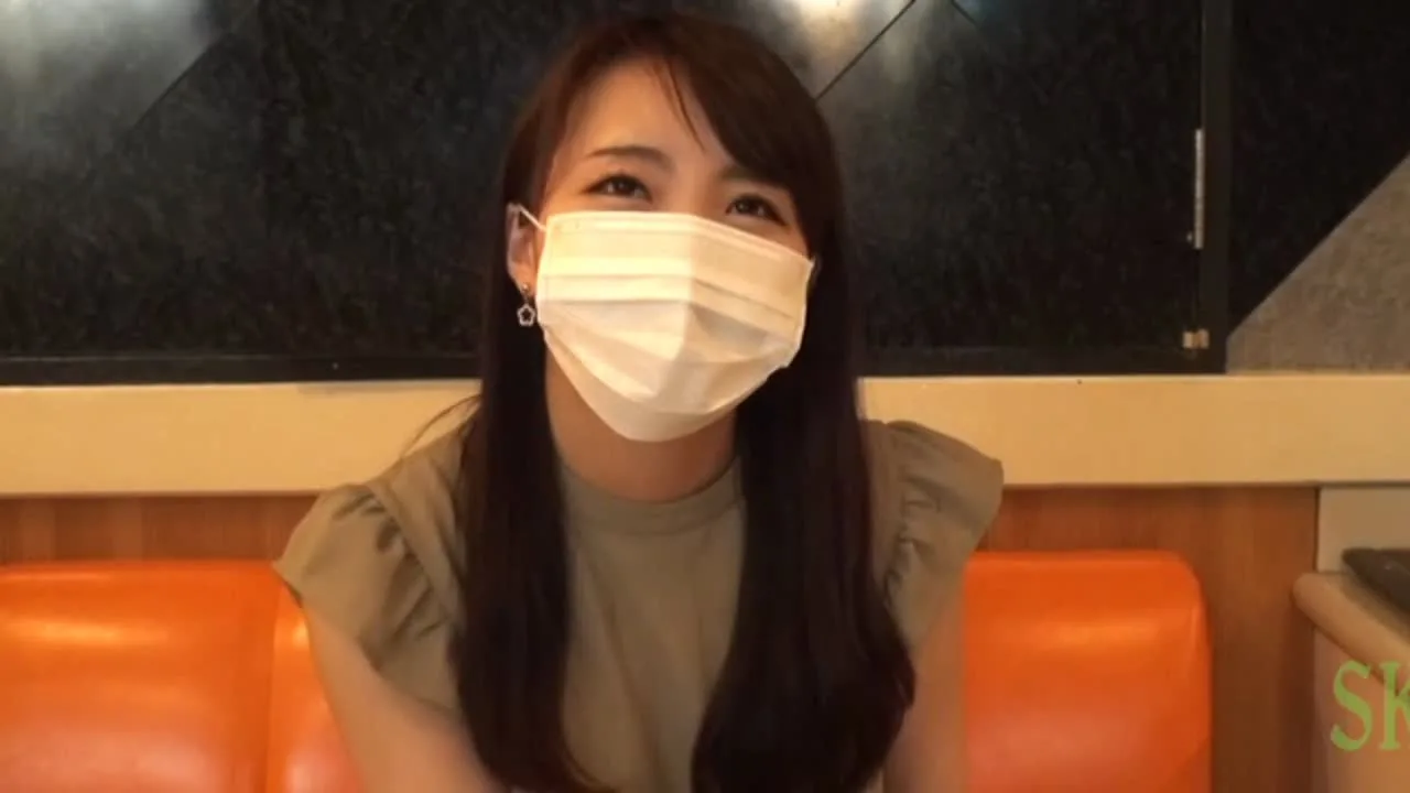 同棲中の彼氏がいながら浮気チンポしゃぶって口内射精ごっくん！心理カウンセラー美女は舐めながら喘ぐ♡ - FC2 Video - 281972