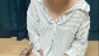 【人妻素人】旦那が寝ている隣の部屋で2穴オナニー - FC2 Video - 282890