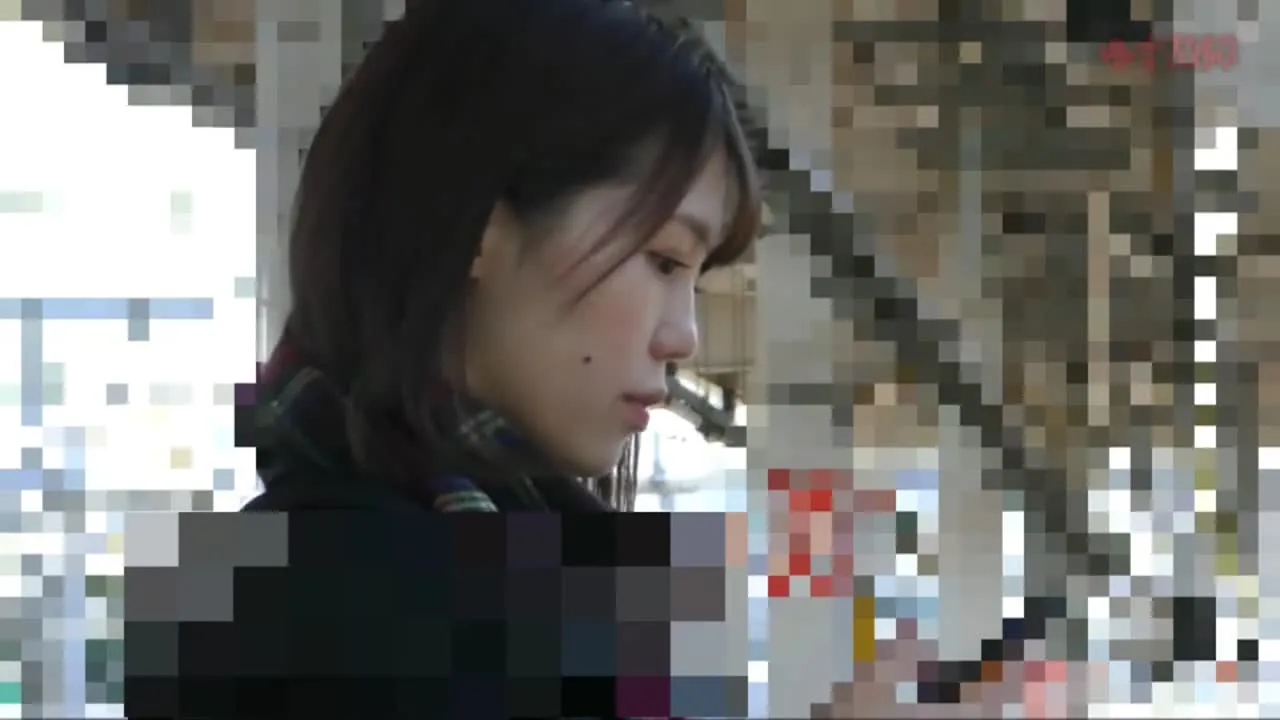 美女がまさかの超大量潮吹き★計4回吹きまくりで駅のトイレが水浸し - FC2 Video - 284431