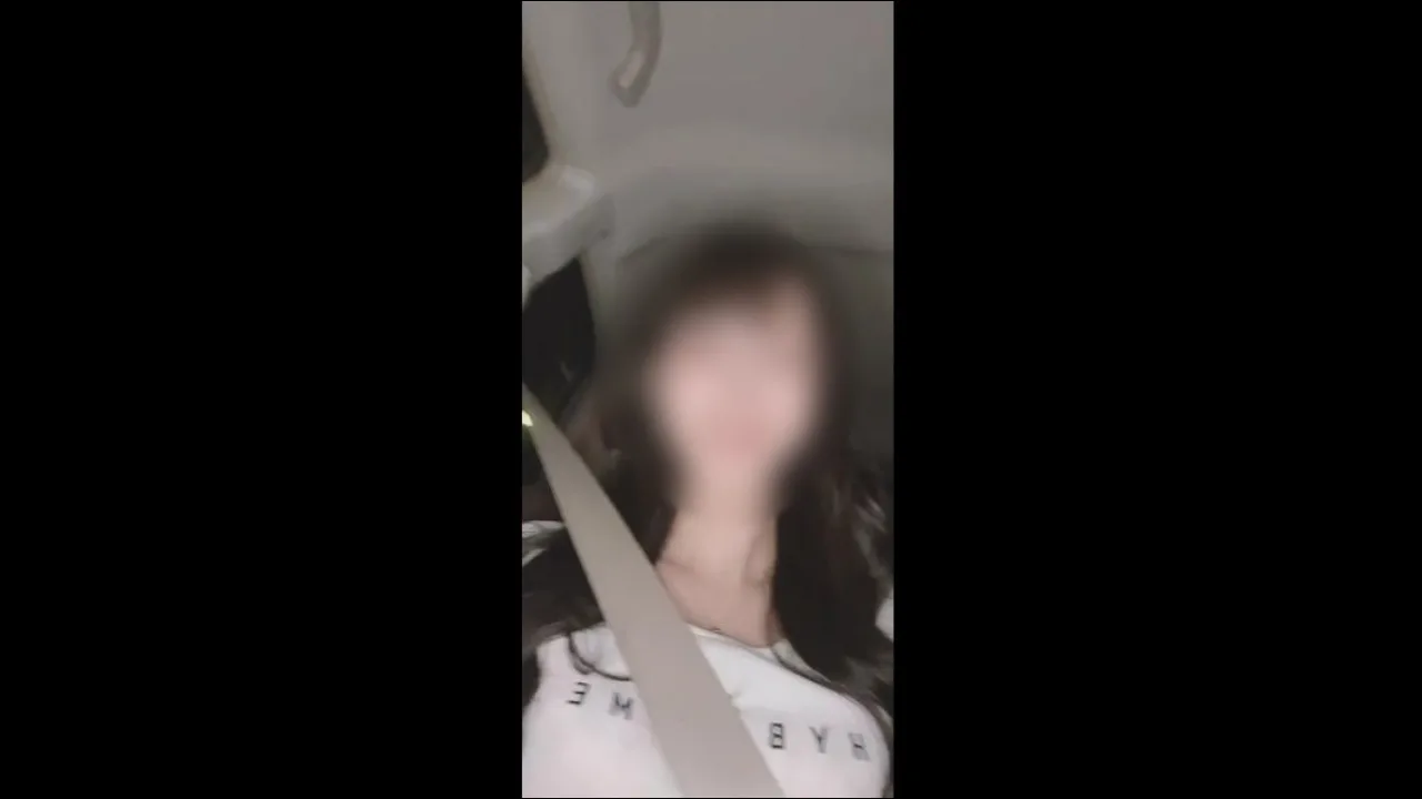 可愛い子と車内フェラ・カーセックス - FC2 Video - 285545