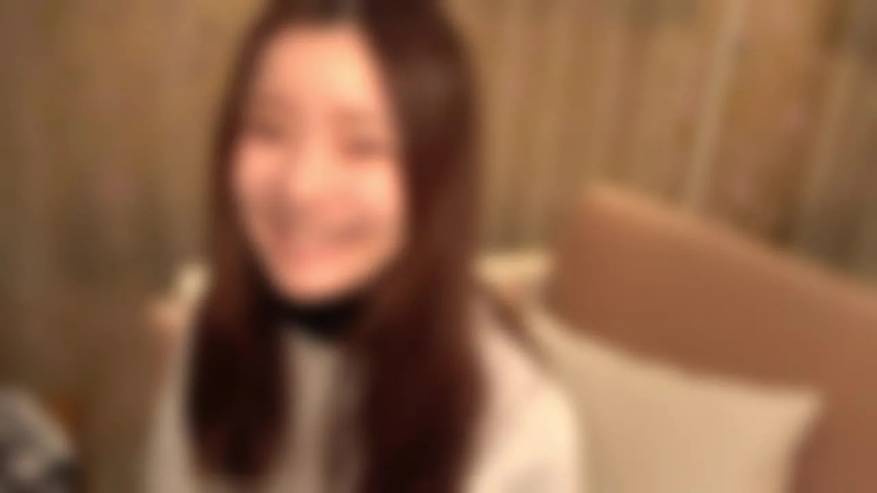 【人生初中出し】１９歳 美容専門学生 強引なプレイにドキドキしなながらも最後は濃厚生中出しハメ - FC2 Video - 285561