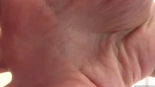 カメラのレンズを触る女性の手フェチ動画 - FC2 Video - 285985