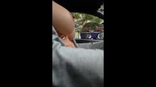 都心をおっぱい出しながら運転してたら通行人にいやらしい目で見られました - FC2 Video - 287045