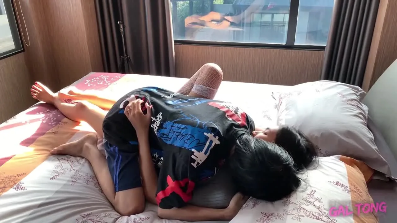 ついに顔出し自分のフラントをえっちてアヒールするモテル - FC2 Video - 287313