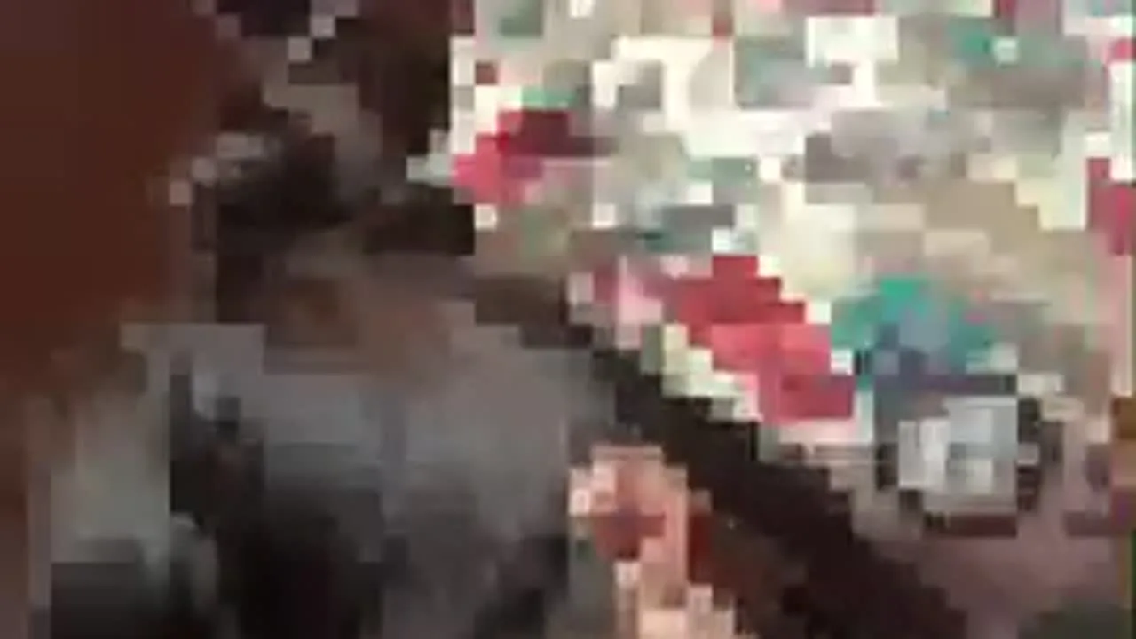 【人妻素人　アナル生ハメSEX】漫画喫茶で公開全裸アナルSEX　ザーメンぶっ放し - FC2 Video - 288679