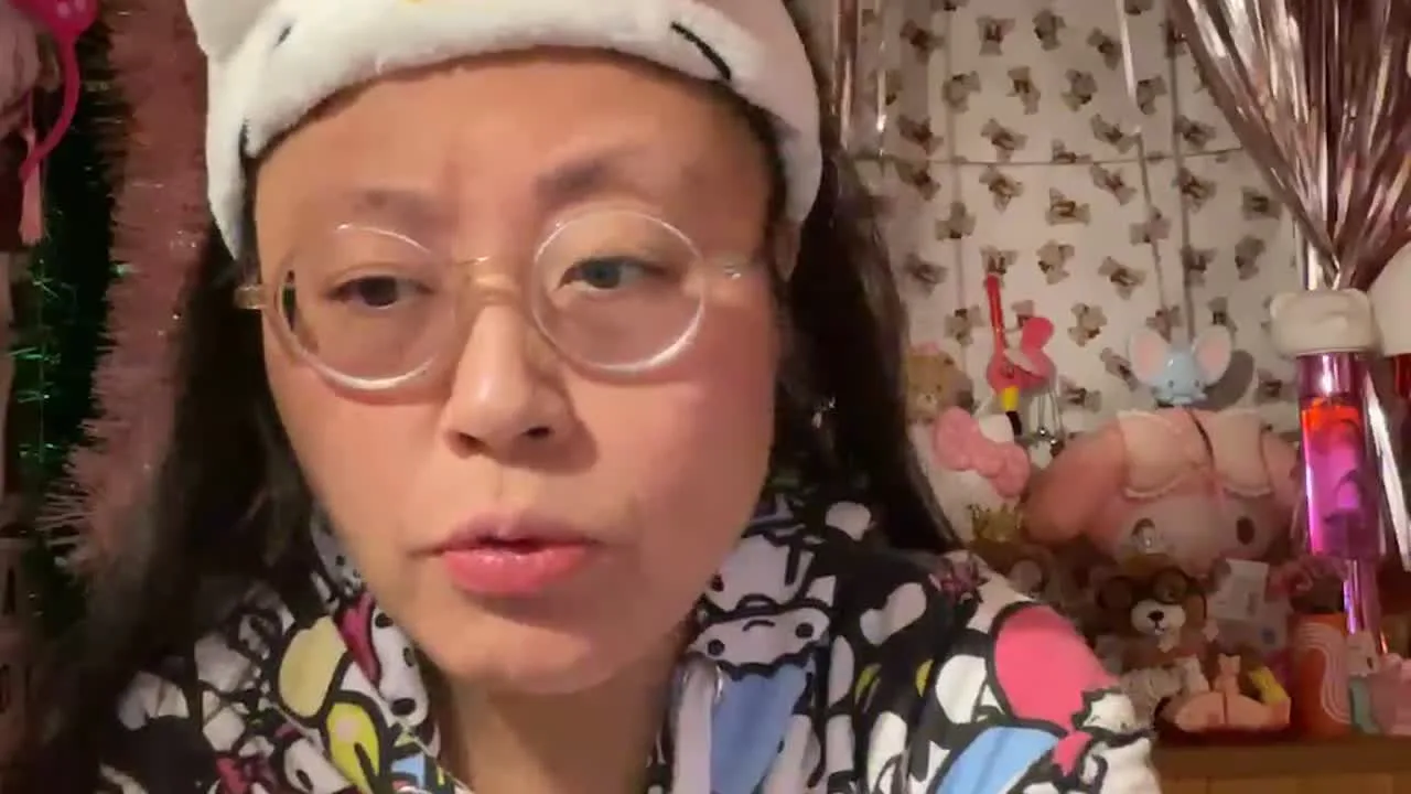 韓国人の道理妃です！アメリカ人のpinkiepieです。日本人の月野白うさぎです。 - FC2 Video - 289257