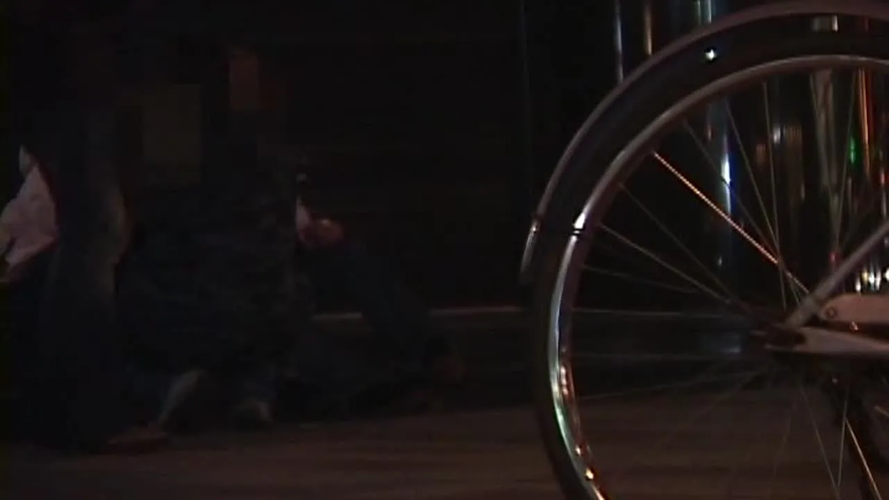 名古屋でお金に困っている女性に声をかけてみました！！　 - FC2 Video - 289795