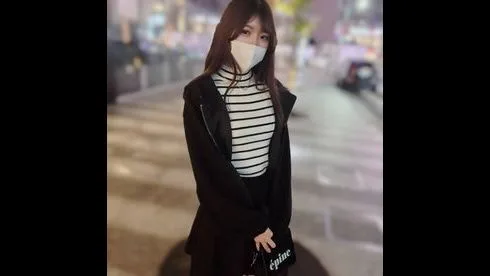 卒業後数年ぶりに再開、制服を脱いだ彼女と濃厚生ハメ2回戦 - FC2 Video - 290305