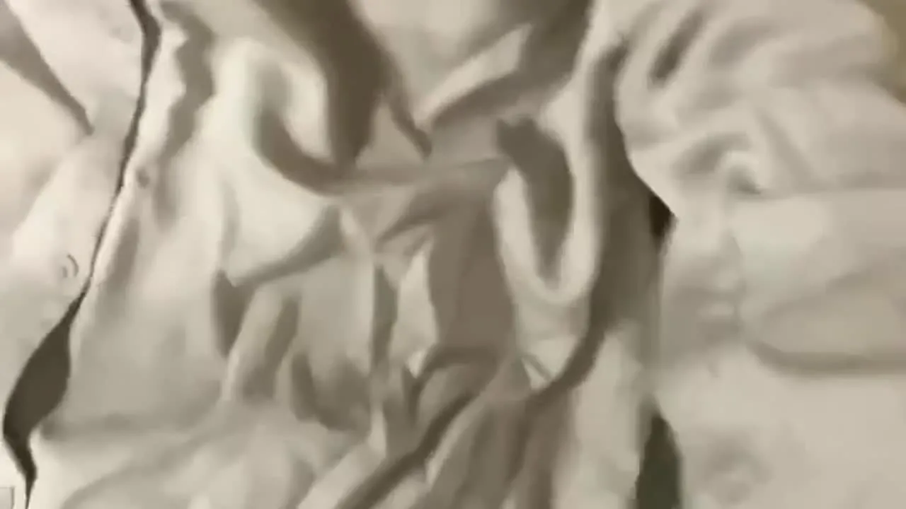 【淫乱寝取られ人妻素人　長時間のバイブ攻めオナニー】久しぶりにベッドでゆっくり - FC2 Video - 292751