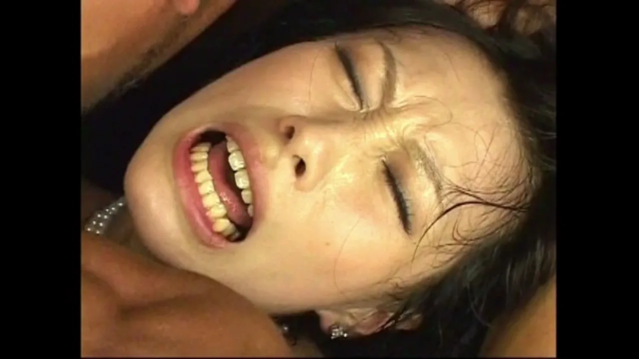 正常位・喘ぎ顔01 - FC2 Video - 294004