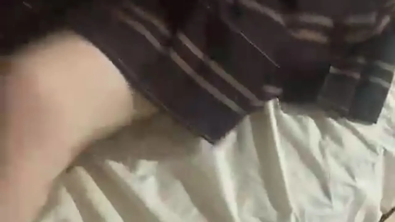 12月13日　制服白衣→足コキ手前まで - FC2 Video - 294281