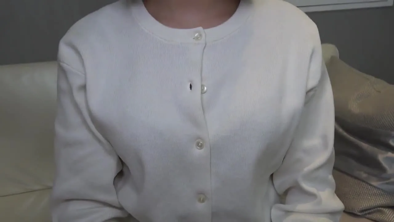 【美女】富山から都会に憧れて上京してきたJD ***てハメ撮りされて生中出しまで - FC2 Video - 295247