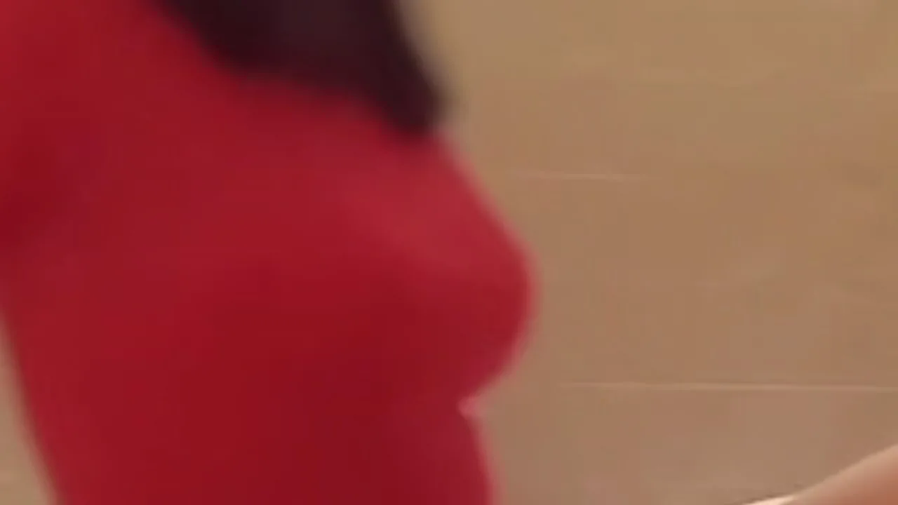 赤いニットミニワンピ（ハッピークリスマス🎄） - FC2 Video - 296612