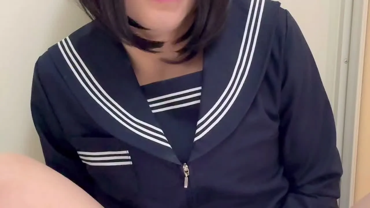 びちょびちょ！！ショートボブの女装子がエッチなお水遊び♡ - FC2 Video - 296978