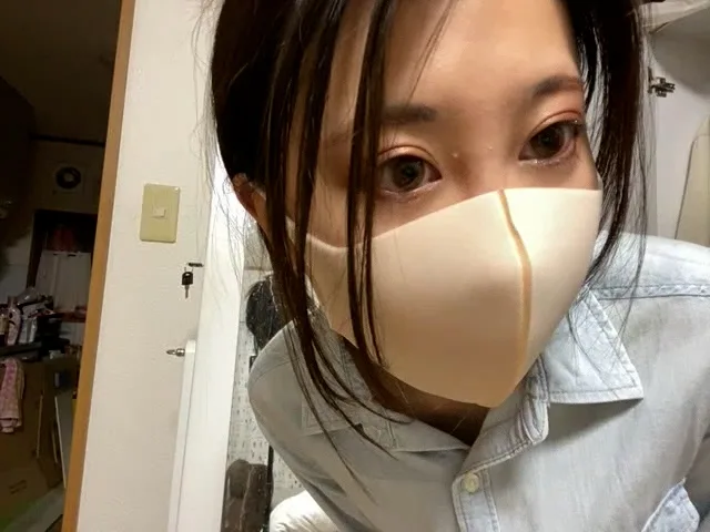 【外配信】店内で丸出し露出チャレンジ 20210504 - FC2 Video - 296994