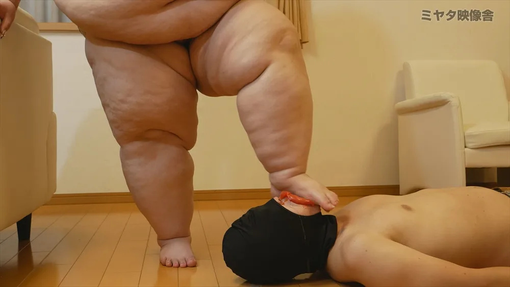 奇跡の爆体ひなのちゃん・クラッシュプレイに挑戦！肉の呼吸で体重全集中！ - FC2 Video - 297096