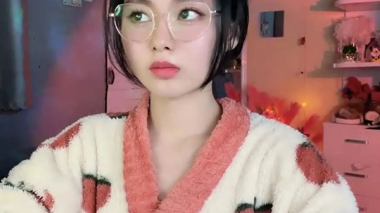 Dior - FC2 Video - 297446