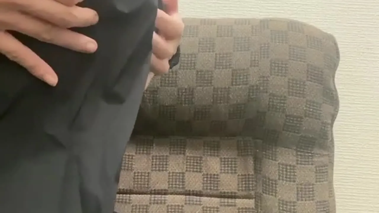 【淫乱人妻　寝取られ素人人妻　久しぶりに家でオナニー】旦那愛用のソファで久しぶりに、、　 - FC2 Video - 298532