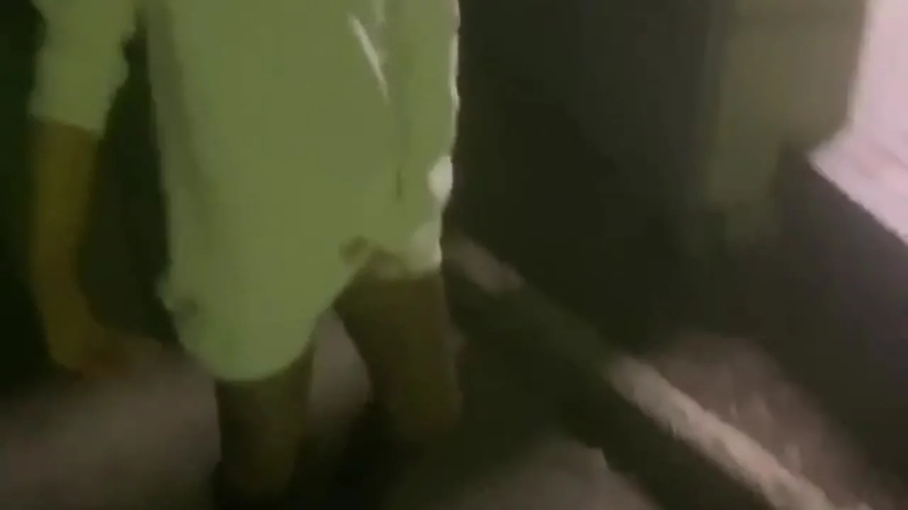 【人妻変態女　淫乱妻みゆ】公園の男子トイレでご主人様と生中出しSEX - FC2 Video - 298824