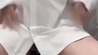 【試着室オナニー　淫乱人妻≫出張先で空いた時間に試着室オナニー　短時間でもマン汁だだもれ - FC2 Video - 298890