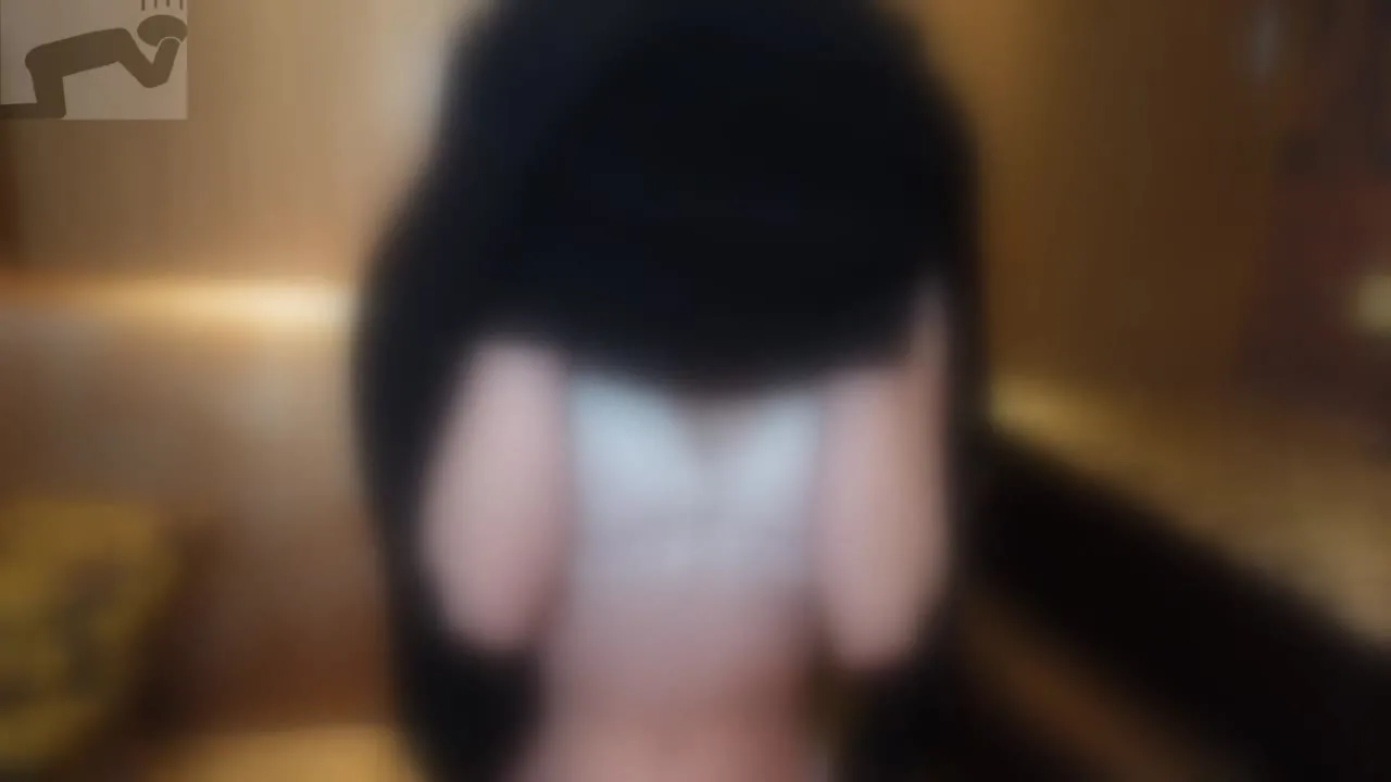 【神作確定】「でるでるでる…ッ！」出禁並みのハメ潮をするクジラ美女。スレンダー色白肌で愛嬌抜群 - FC2 Video - 301140