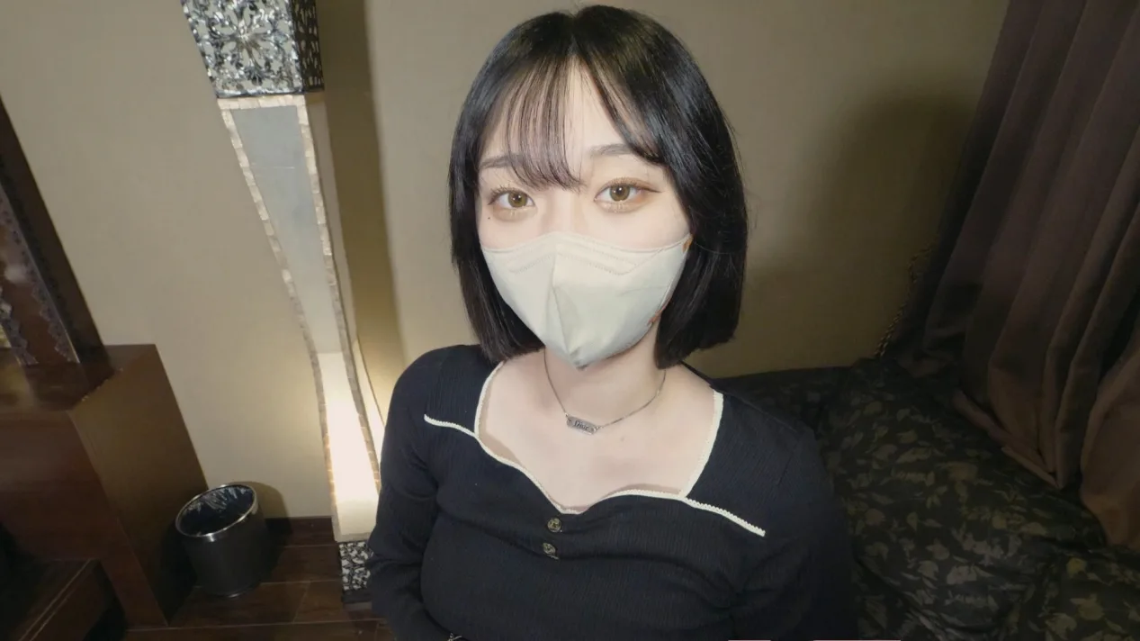 大好評により復活撮影!!※美乳スタバ学セイ店員が再撮影??また金欠??　「中はダメ...」今回はしっかい小作り中出しさせてもらいました。 - FC2 Video - 301560