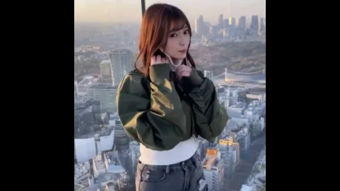 国際線CA内定済み 2023ミスコングランプリ獲得。JD最後の1年間に内定取り消し覚悟の出演で完堕ちした動画 - FC2 Video - 304265