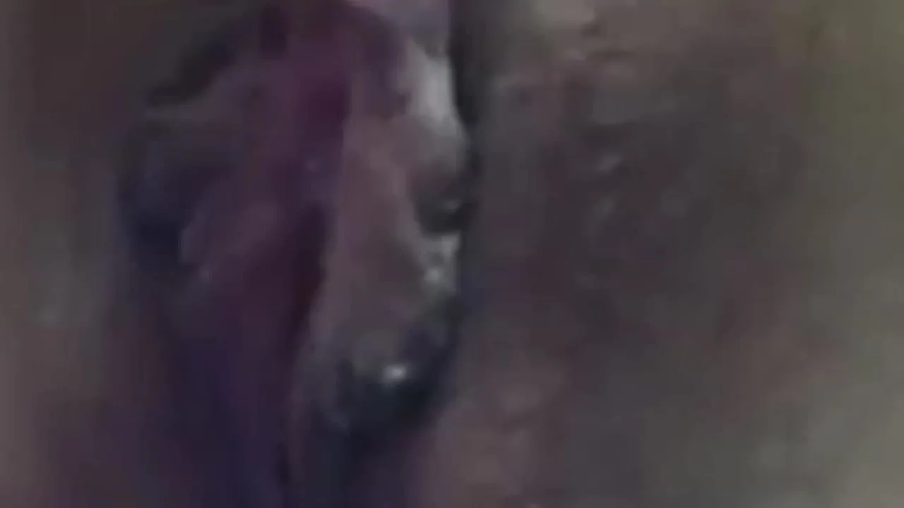 【数量限定】電動歯ブラシみたぃな玩具でクリちゃんせめたょ(´ε｀ )たくさんィってぃっぱいお汁でたょ(灬ꈍ ꈍ灬) - FC2 Video - 304341