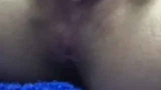 【数量限定】クリちゃん用の玩具でオナニィしたょ(*'▽'*)♪ぃっぱぃガマンしてカラおもぃきりィったらエッチなお汁たくさん出ちゃった♡ - FC2 Video - 305867