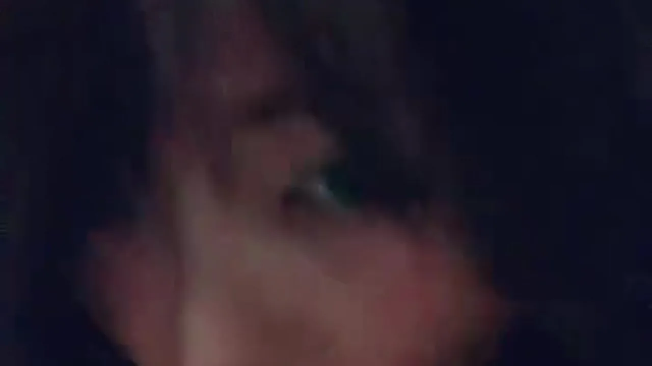 自撮りしながらフェラする人妻 - FC2 Video - 306055