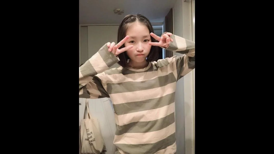 【無】大**になりたての可愛い彼女。最近はオナニーライブを配信するのにハマっています。 - FC2 Video - 306253